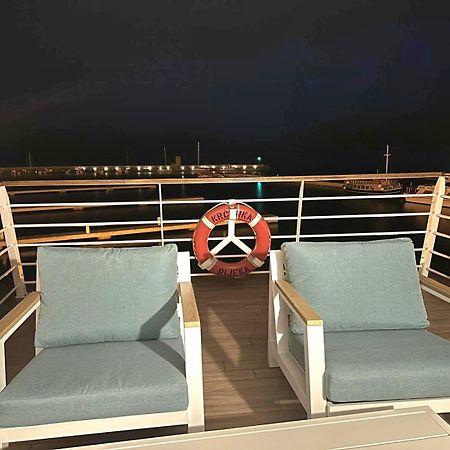 Apartments Lighthouse Baška Екстериор снимка