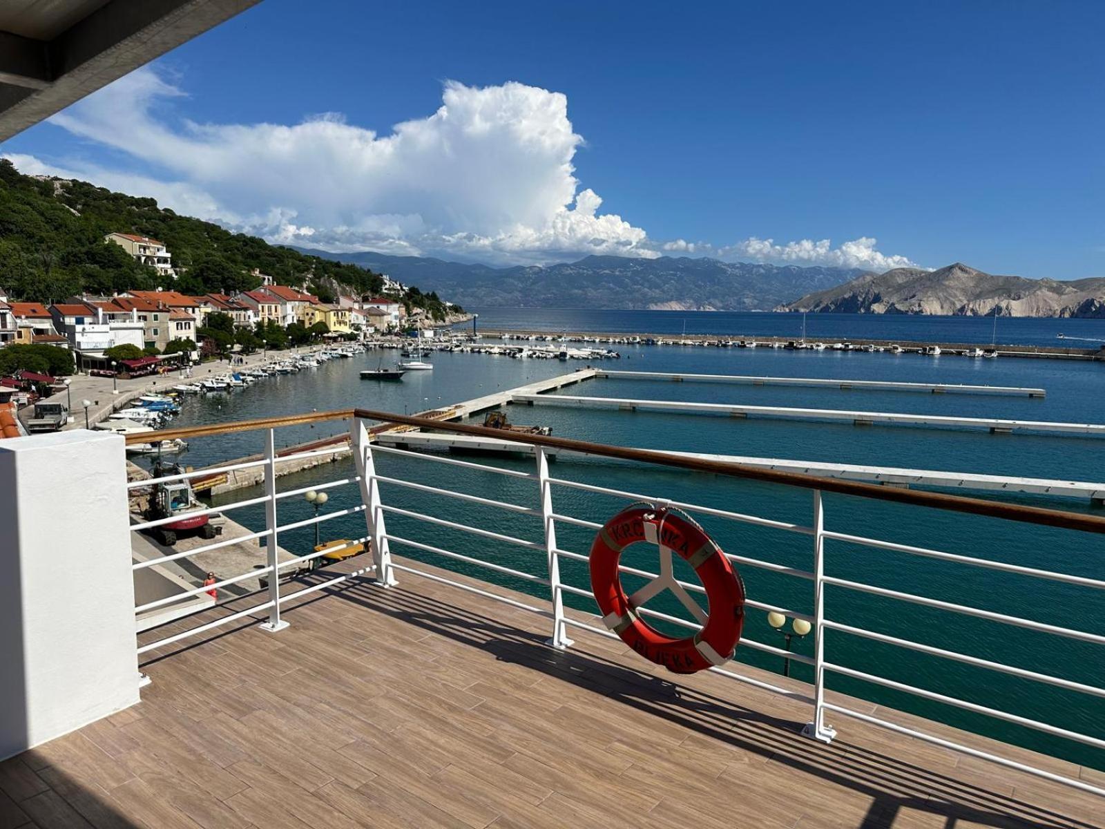 Apartments Lighthouse Baška Екстериор снимка